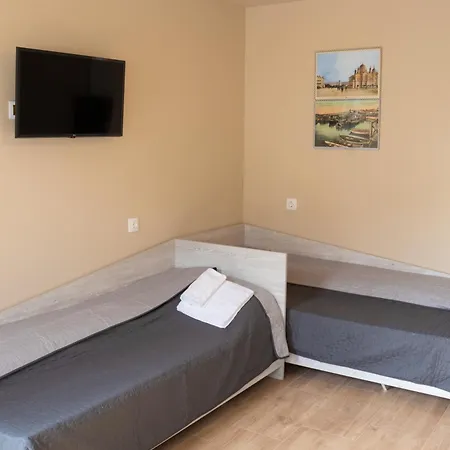 за гости изгрев Apartamento *